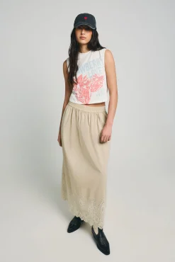 T-shirt comprida gola redonda