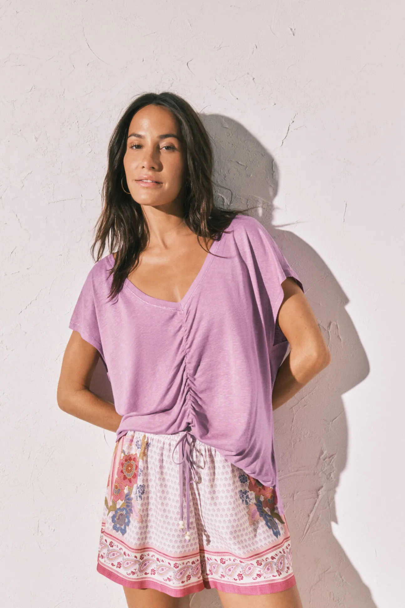 T-shirt curta em viscose e linho lilás