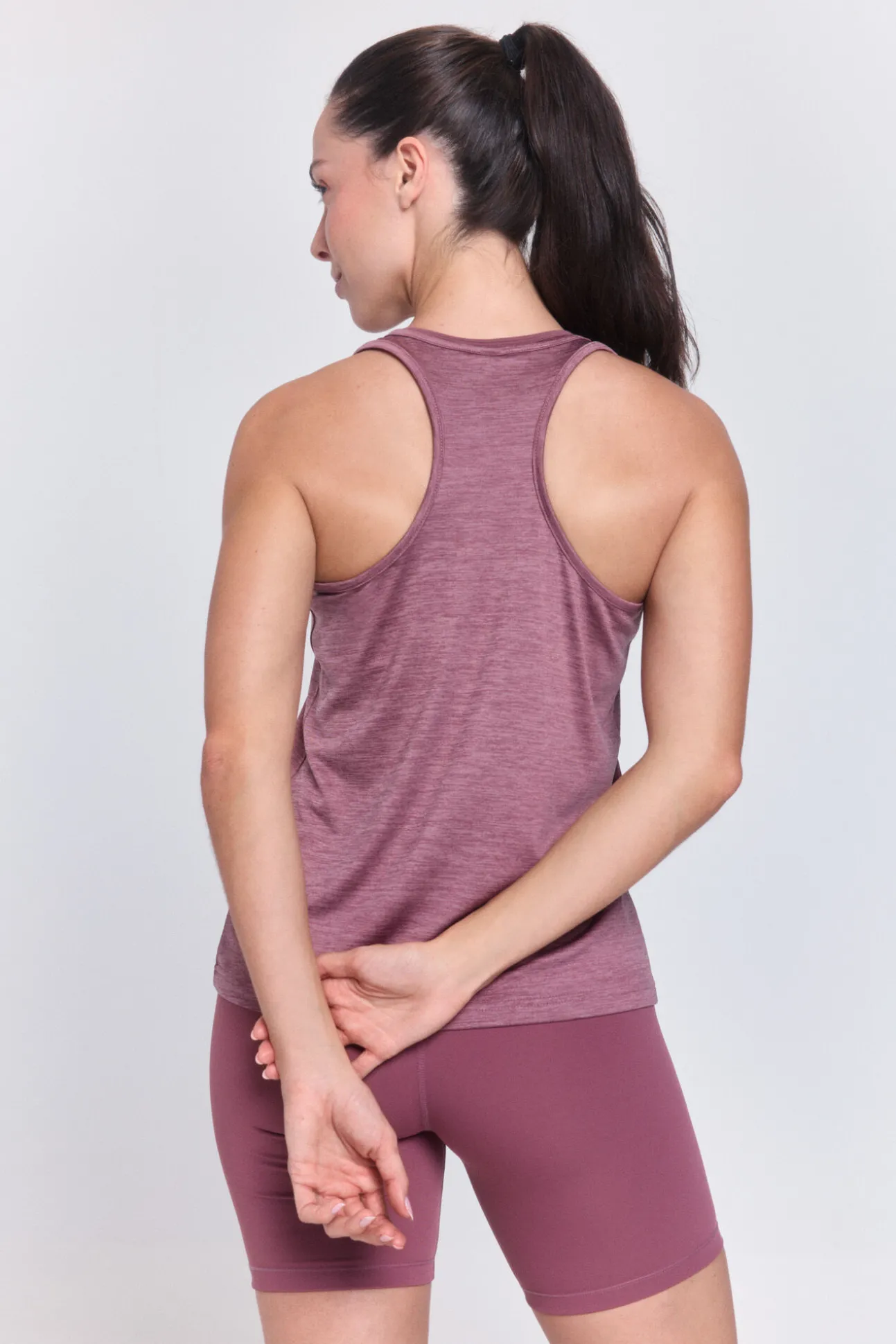 T-shirt de alças