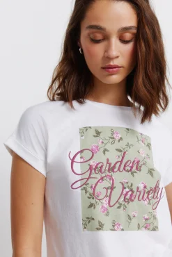 T-shirt de manga curta com cavas e flores