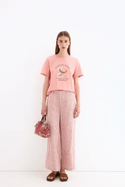T-shirt de manga curta com estampado na frente