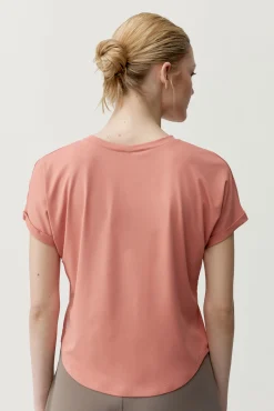 T-shirt desportiva Azami coral