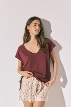 T-shirt em algodão com franzido grená