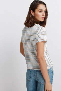 T-shirt em algodão com riscas duplas