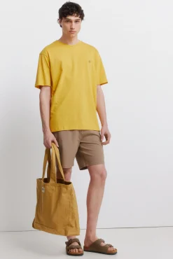 T-shirt escura