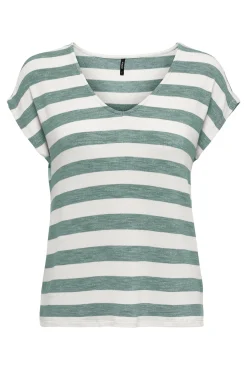 T-shirt leve às riscas
