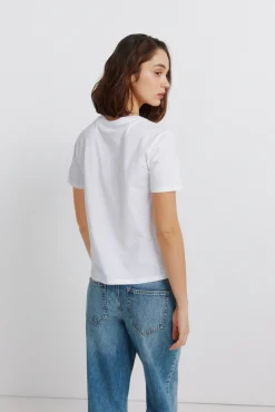 T-shirt manga curta com tachas