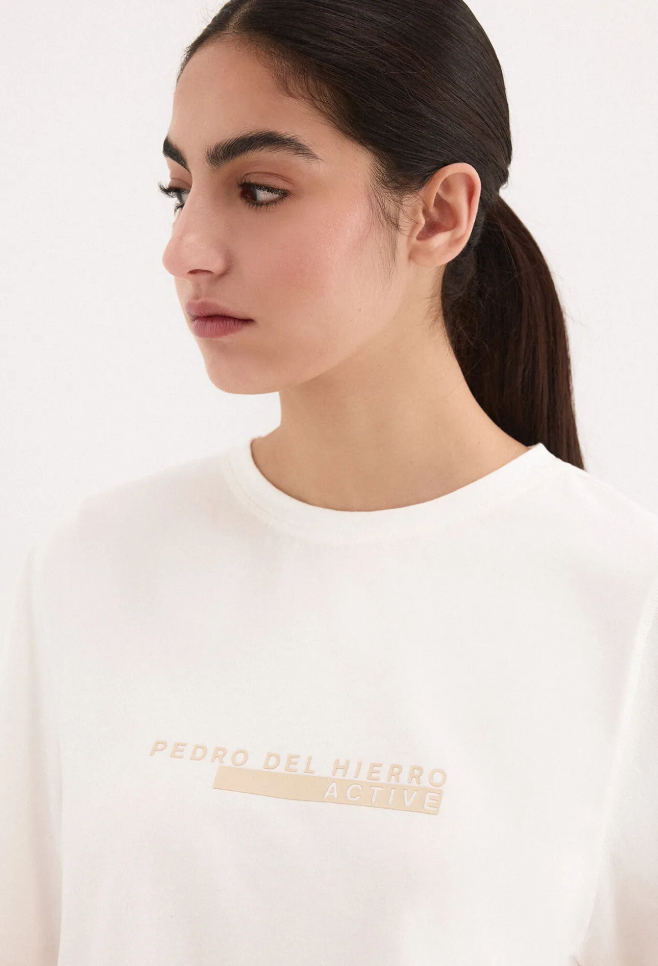 T-shirt oversize activewear com logo