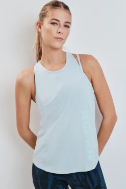 T-shirt perfurada em microfibra azul