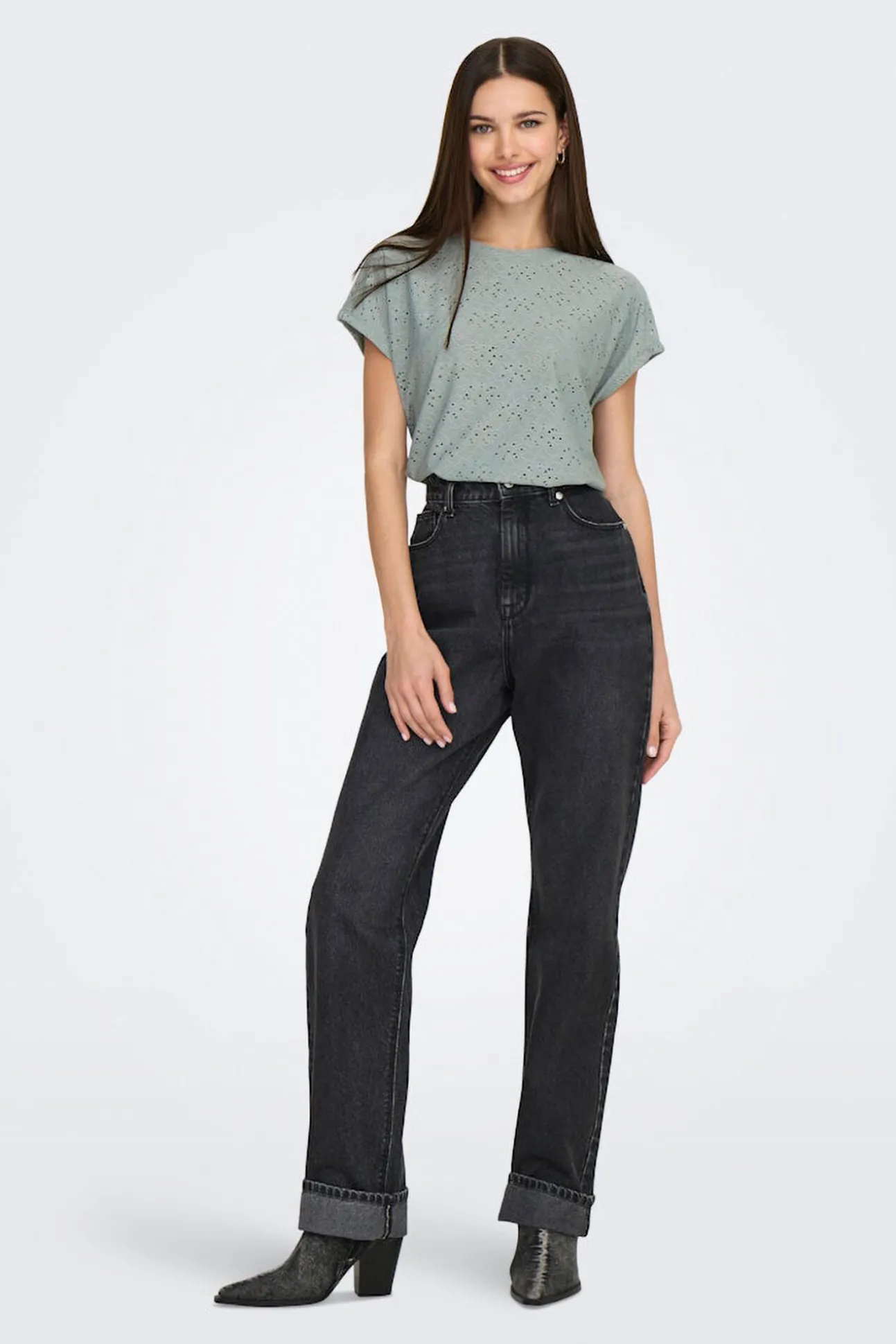 T-shirt regular fit manga curta