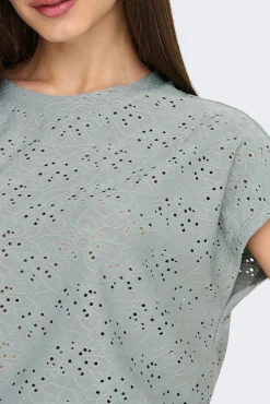 T-shirt regular fit manga curta