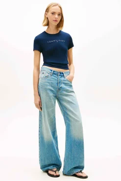T-shirt slim manga curta