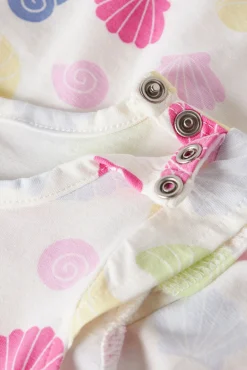Vestido de bebé com conchas