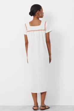 Vestido bordados florais