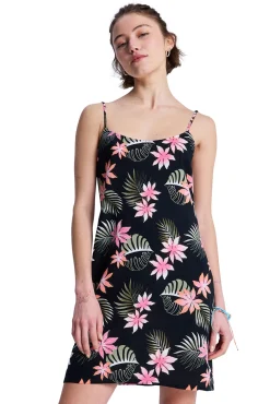 Vestido com alças