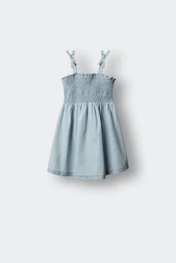 Vestido com laços para menina