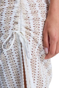 Vestido comprido de crochet de praia