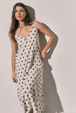Vestido comprido estampado de bolinhas B&W