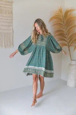 Vestido curto Adela