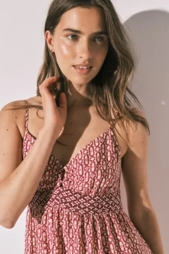 Vestido curto de alças