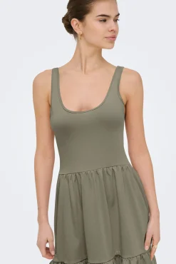 Vestido curto liso