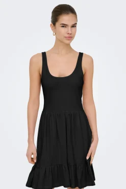 Vestido curto liso
