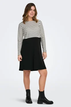 Vestido curto maternidade e amamentação
