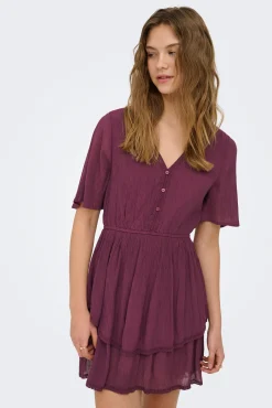 Vestido curto texturizado