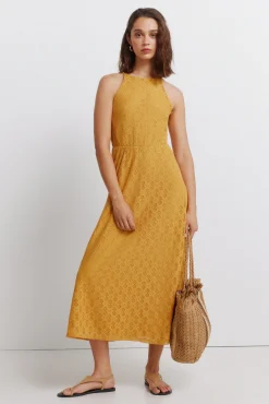 Vestido midi halter bordado