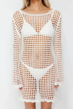 Vestido mini gola barco