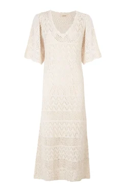 Vestido punto calado
