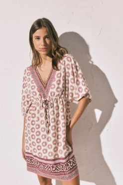 Vestido túnica curta estampado boho grená