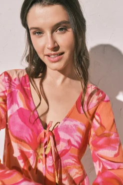 Vestido túnica curta estampado maxi floral
